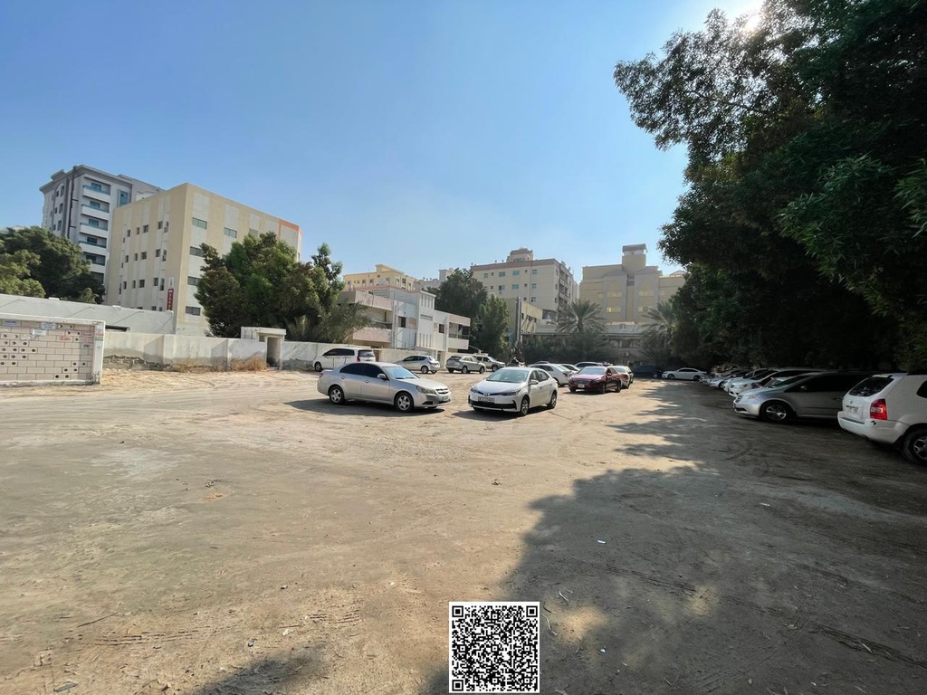 Plot in Prime Location